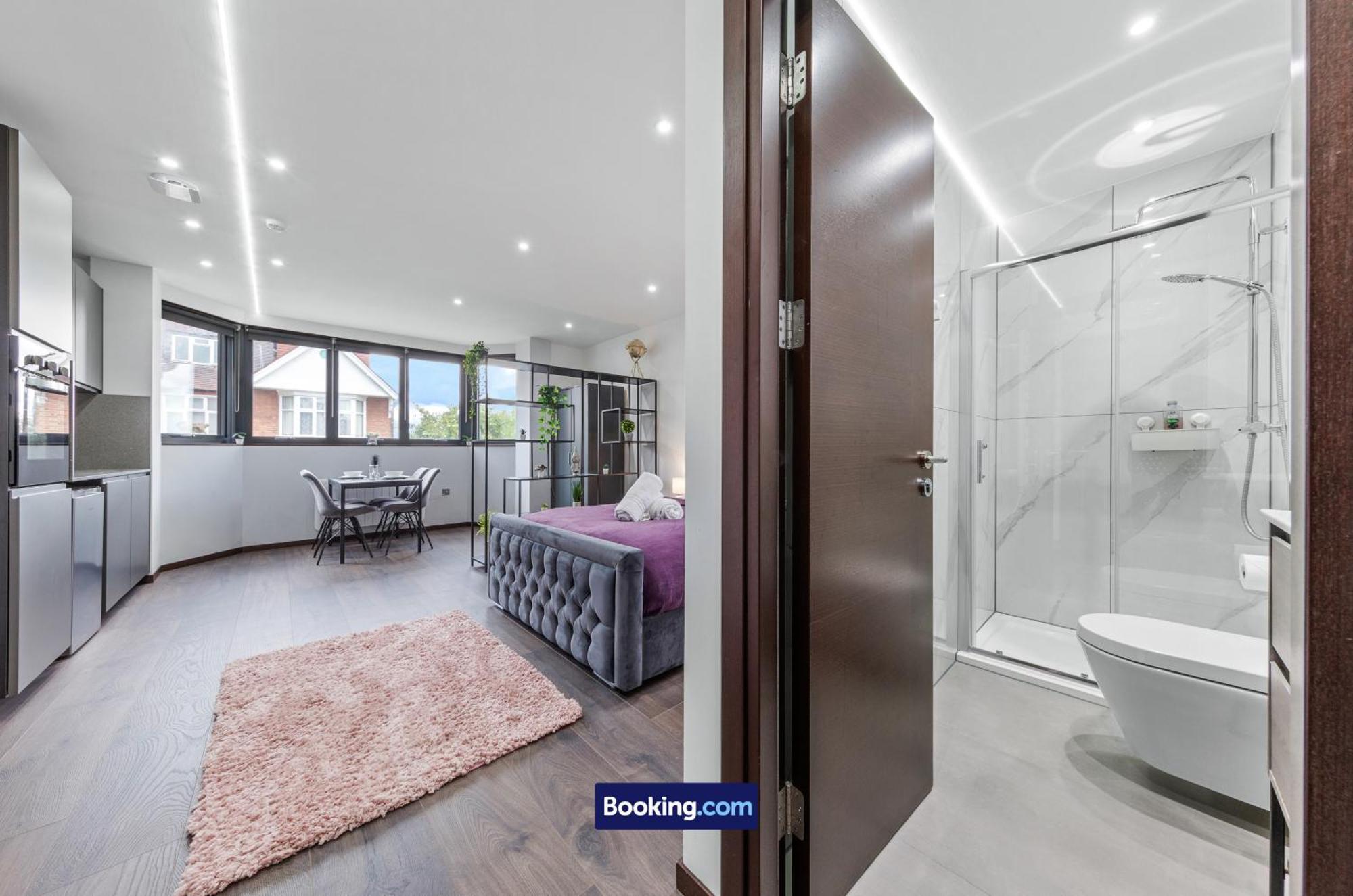 Stylish Studio Apt By Stay Smart Short Lets & Serviced Accommodation Woodstock With Free Wifi London Bagian luar foto