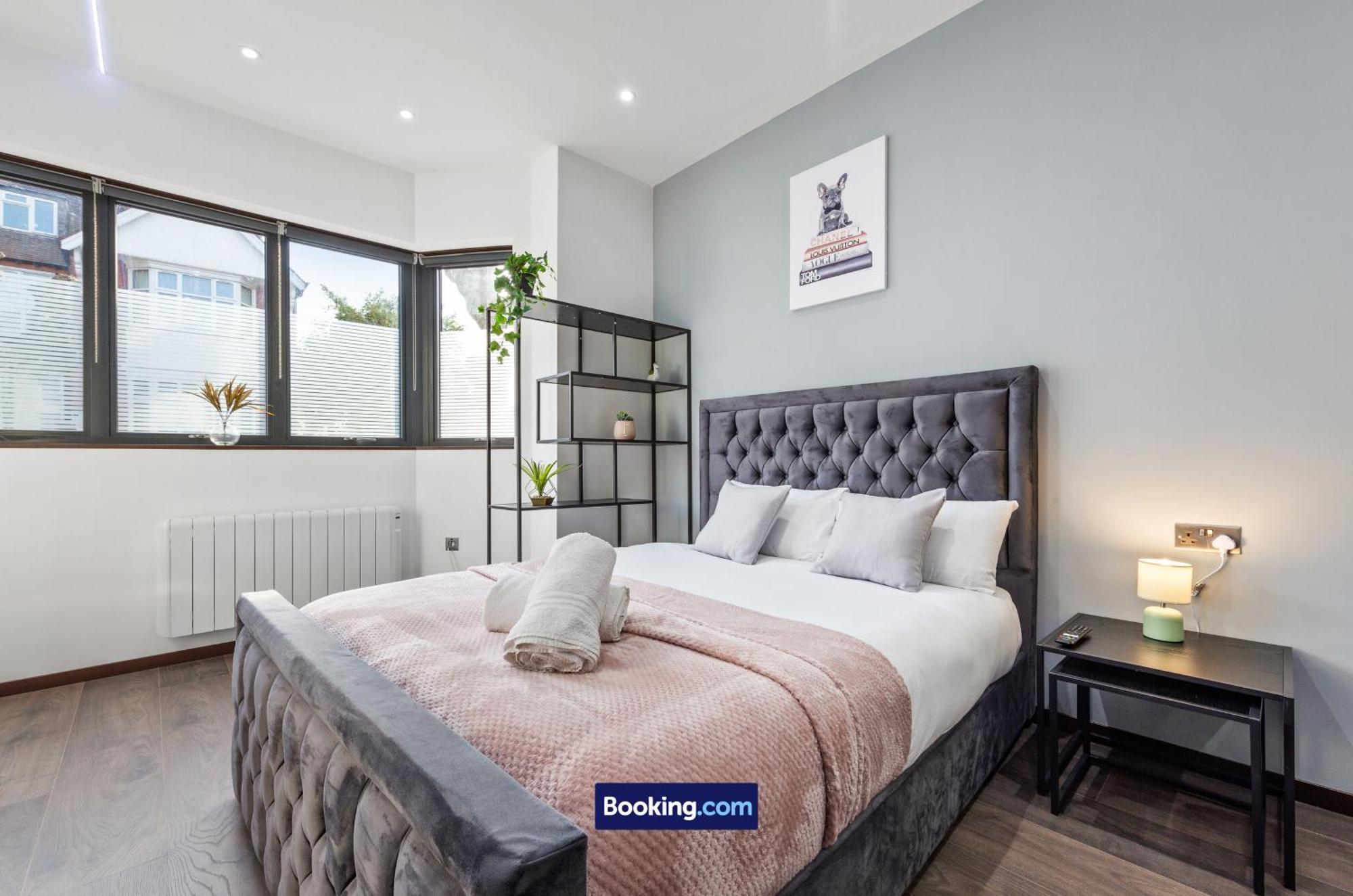 Stylish Studio Apt By Stay Smart Short Lets & Serviced Accommodation Woodstock With Free Wifi London Bagian luar foto