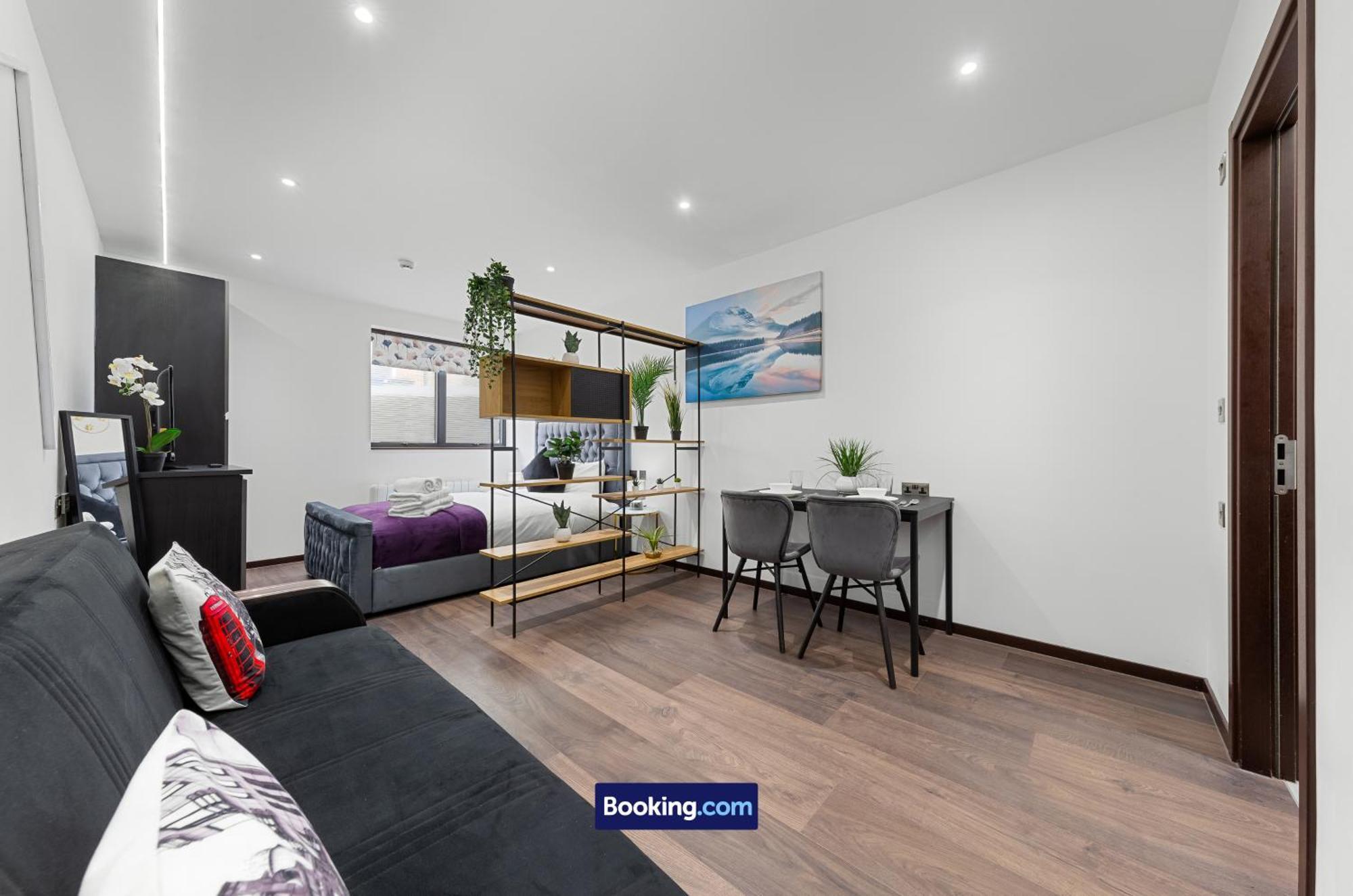 Stylish Studio Apt By Stay Smart Short Lets & Serviced Accommodation Woodstock With Free Wifi London Bagian luar foto
